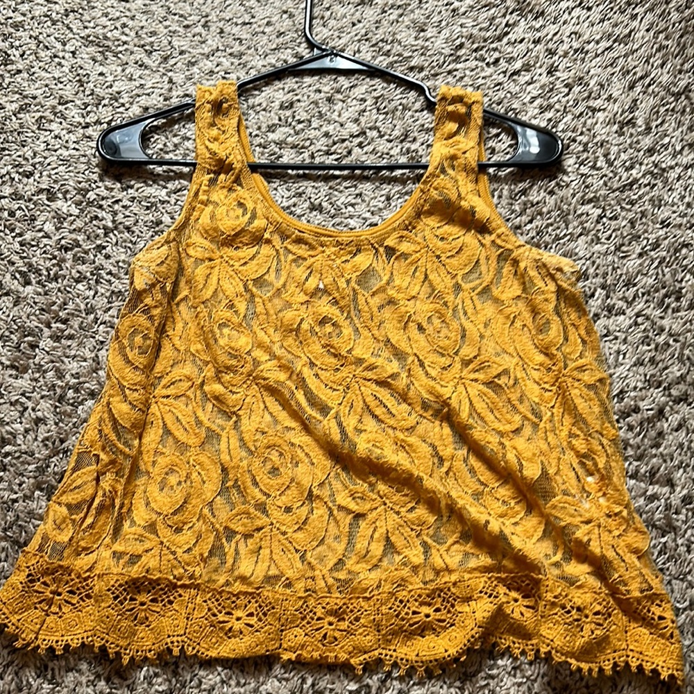Lace cropped tank